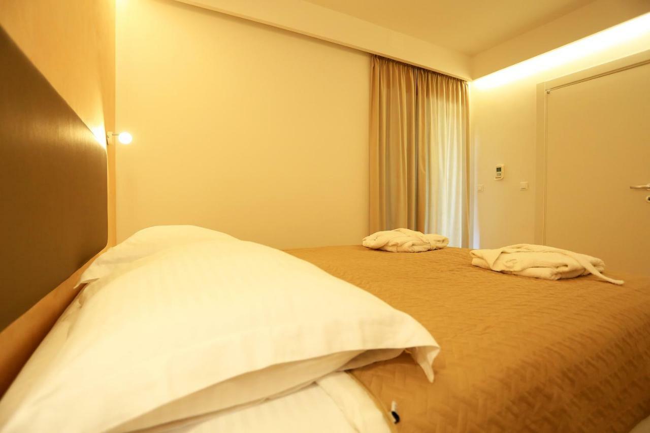 Apartment Lotos *