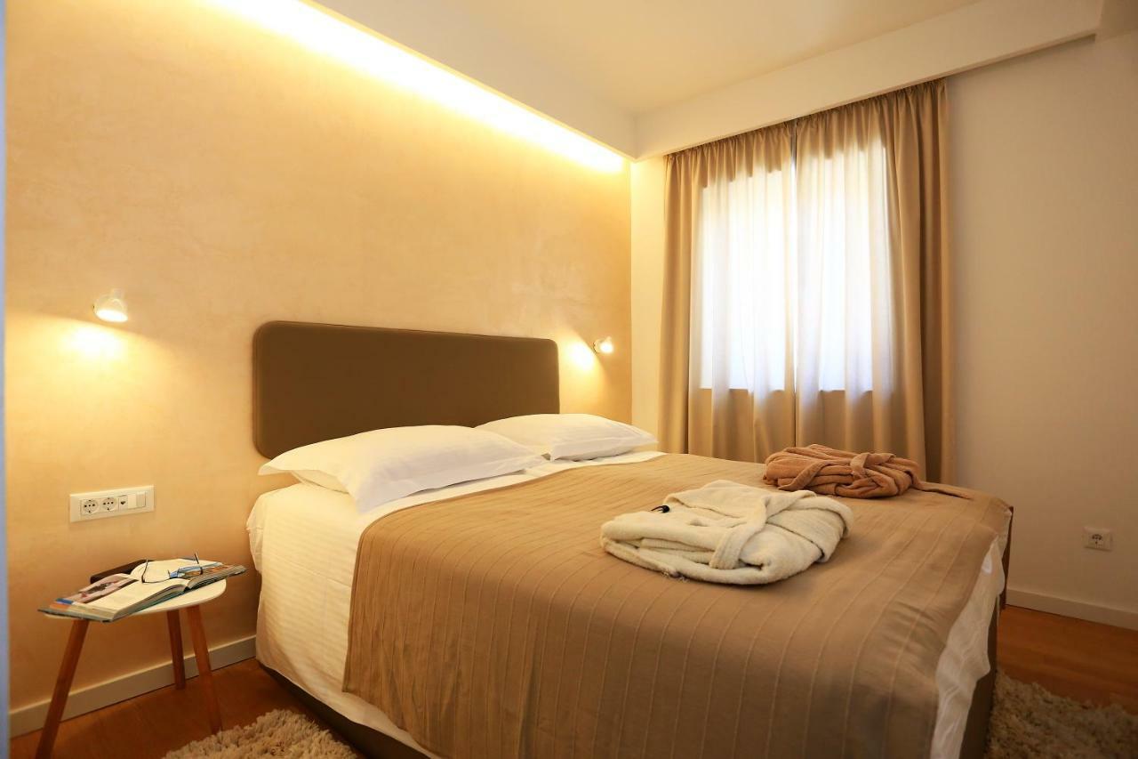 Apartment Lotos *