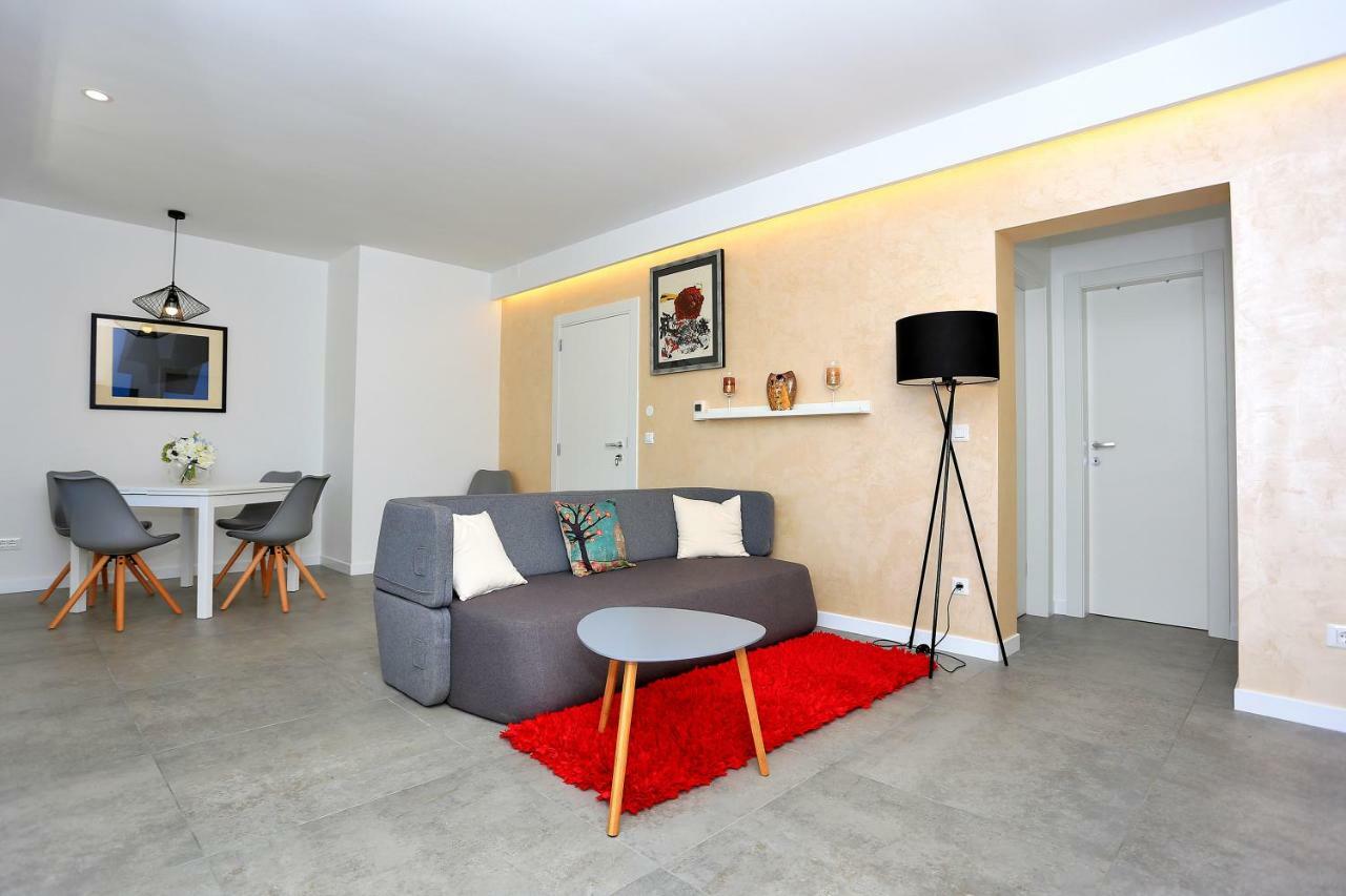 Lotos Apartment