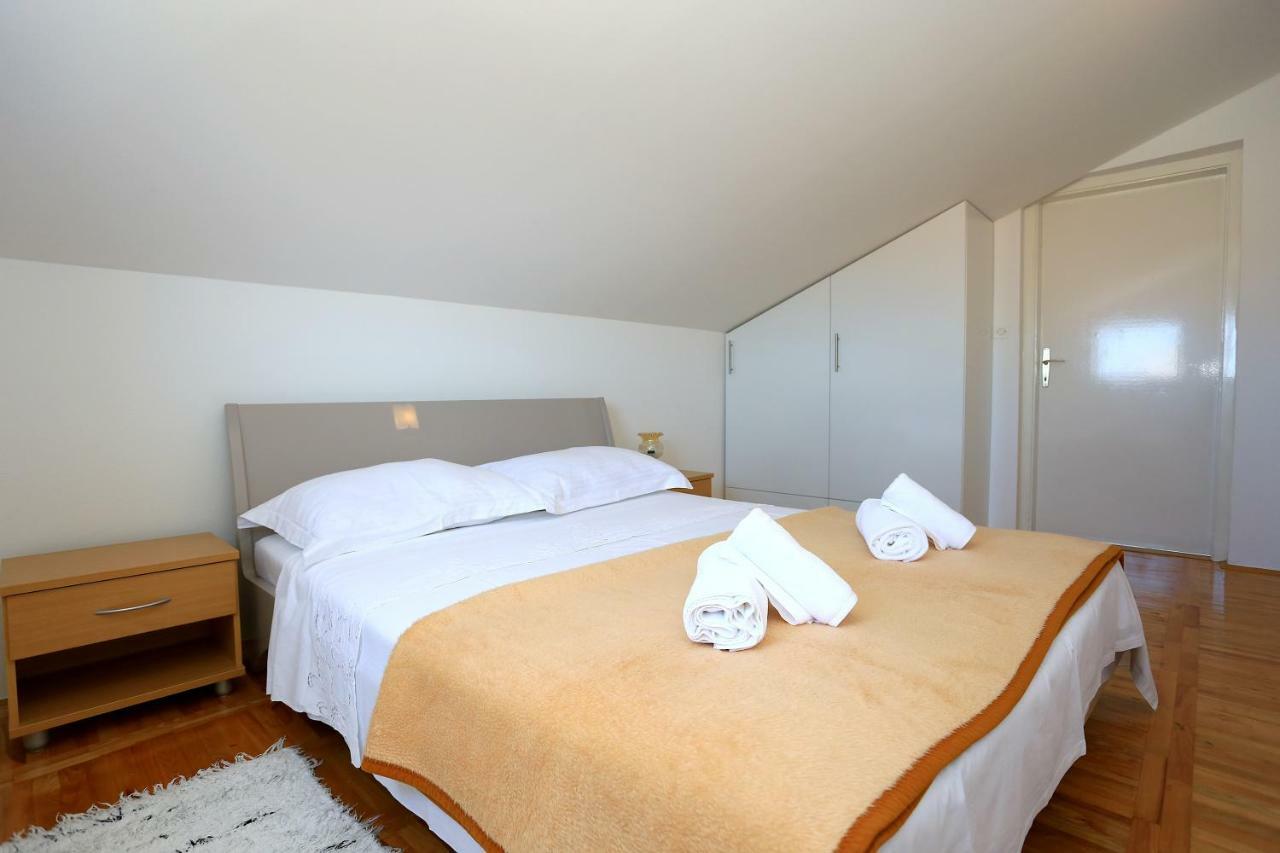 Lotos Apartment *