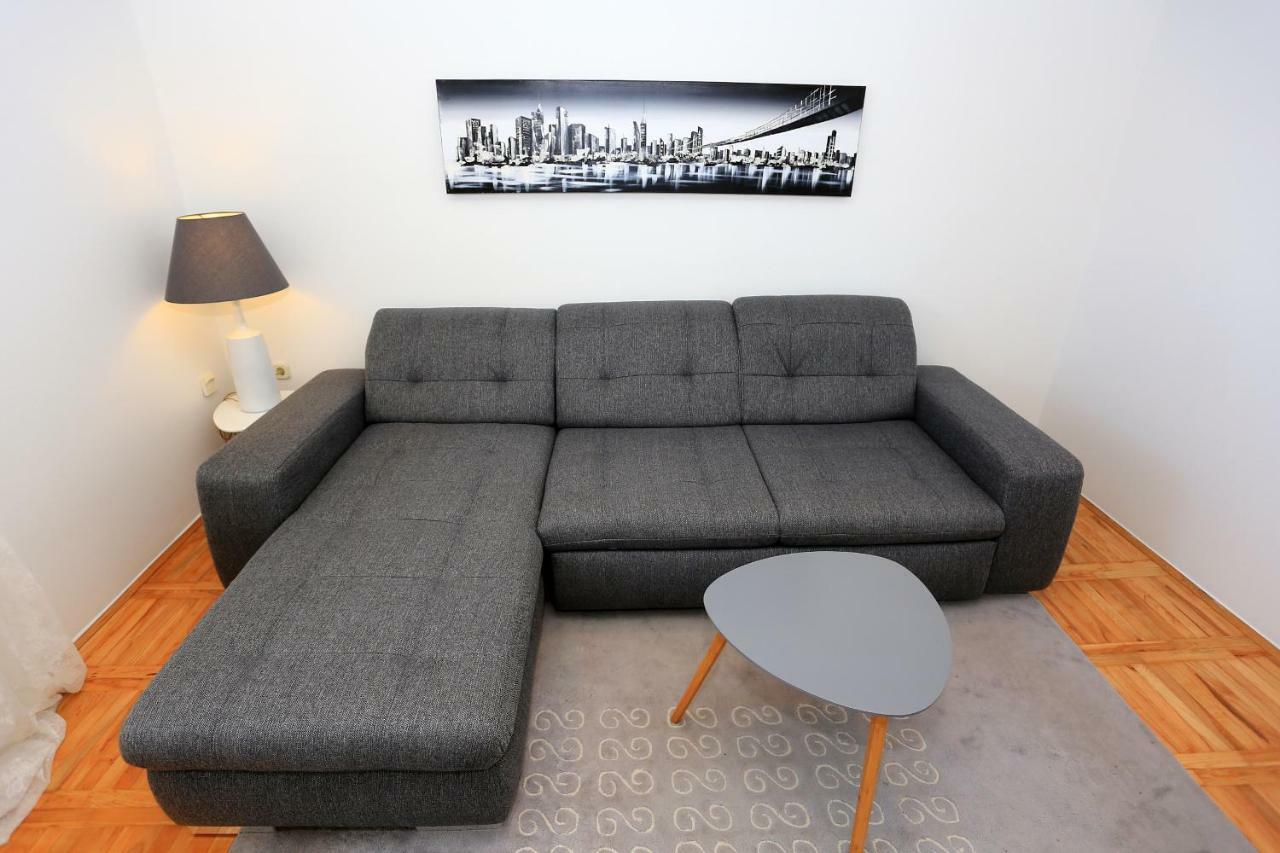 Apartment Lotos *