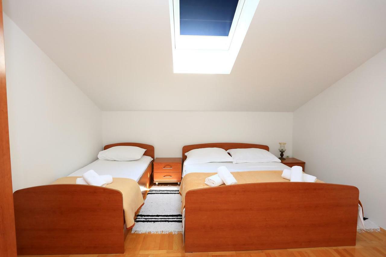 Lotos Apartment