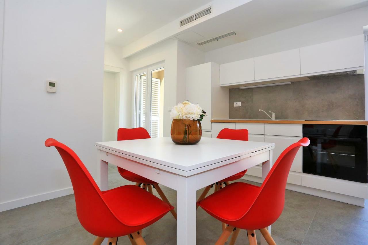 Apartment Lotos *